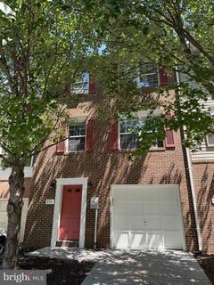 /international/us/111-ridge-court-winchester-va-110108362747/
