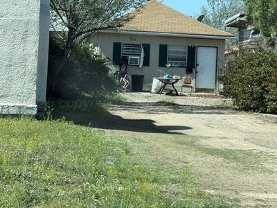 /international/us/711-n-gray-st-pampa-tx-110098752985/