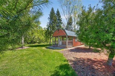 /international/us/606-root-river-street-sw-chatfield-mn-110107984273/