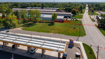 /international/us/128th-street-lot-35-trevor-wi-110108822869/
