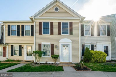 /international/us/8339-felsted-lane-manassas-va-110107336692/