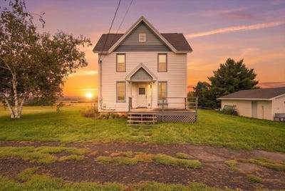 /international/us/596-portland-road-waterloo-wi-110110238971/