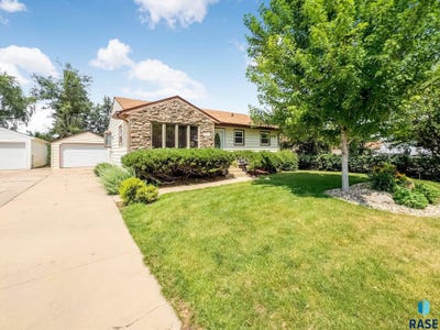 /international/us/3112-e-15th-st-sioux-falls-sd-110101348656/?lang=en