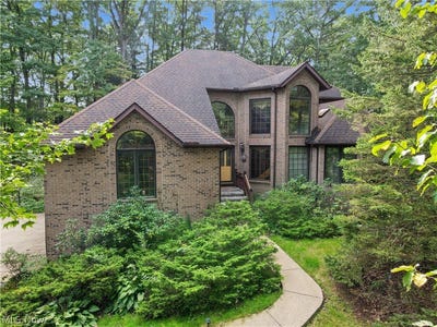 /international/us/12527-concord-hambden-road-chardon-oh-110110188215/