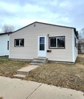 /international/us/2006-prospect-street-la-crosse-wi-110102328411/