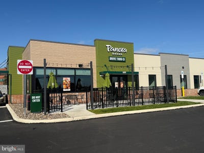 /international/us/701-poplar-church-panera-road-camp-hill-pa-110104057539/