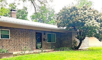 /international/us/501-w-college-street-rising-star-tx-110107419777/