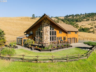 /international/us/325-beals-creek-rd-canyonville-or-110101460670/