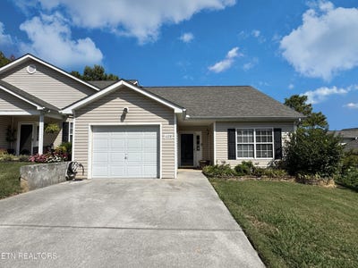 /international/us/1028-ashley-michelle-court-knoxville-tn-110110379671/