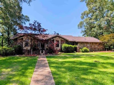/international/us/1071-quapaw-camden-ar-110108568396/