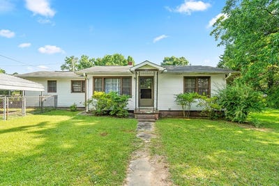 /international/us/204-oakland-ave-abbeville-sc-110108784134/