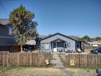 /international/us/864-sw-3rd-street-madras-or-110106698925/