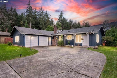/international/us/885-oakway-dr-coosbay-or-110103627907/