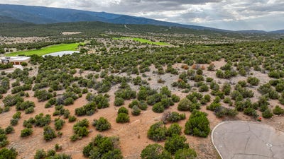 /international/us/7-zia-court-sandia-park-nm-110108106794/