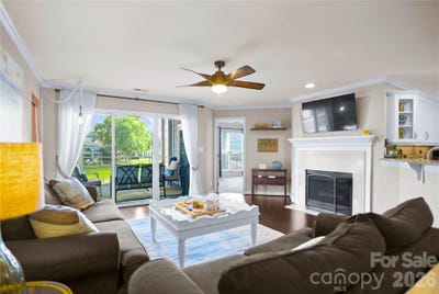 /international/us/18525-harborside-drive-cornelius-nc-110103707811/