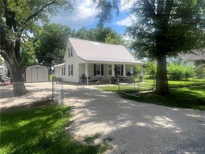 /international/us/206-oak-street-s-versailles-mo-110100262112/