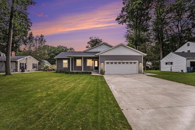 /international/us/244-hanover-drive-north-muskegon-mi-110101435420/