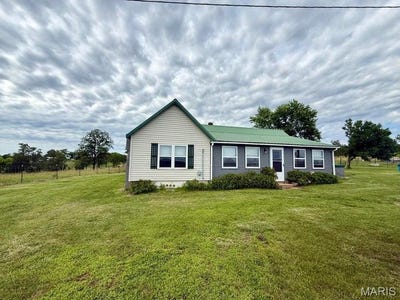 /international/us/16311-lebanon-road-elk-creek-mo-110108986239/