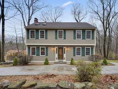 /international/us/32-sibley-rd-sutton-ma-110107001763/