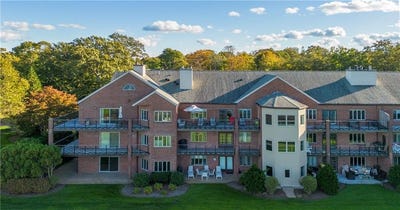 /international/us/111-harrison-avenue-newport-ri-110098399680/?lang=fr