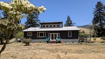 /international/us/29469-mattole-road-petrolia-ca-110107389160/