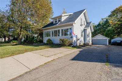 /international/us/185-lake-street-hamburg-ny-110120426110/
