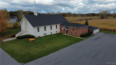/international/us/16789-kenmore-road-kendall-ny-110103204390/