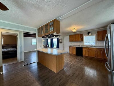 /international/us/24817-24-highway-waverly-mo-110103474064/