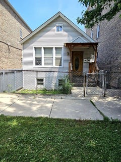 /international/us/2840-w-23rd-place-chicago-il-110109231481/
