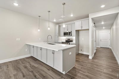 /international/us/968-birdwhistle-ln-fort-collins-co-110108017838/