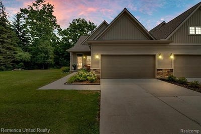 /international/us/8037-bridgestone-boulevard-white-lake-twp-mi-110119469427/
