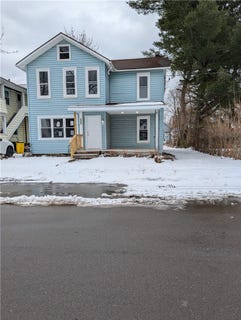 /international/us/820-lincoln-street-elmira-ny-110106026501/