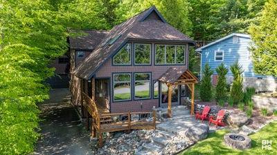 /international/us/220-riverside-drive-saranac-lake-ny-110108802744/
