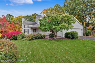 /international/us/403-grand-avenue-scranton-pa-110120761503/