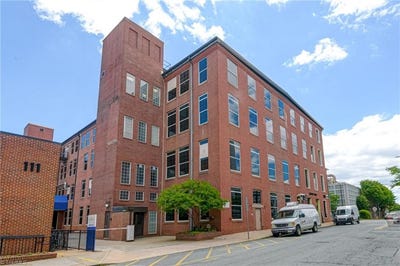 /international/us/101-n-chestnut-street-winston-salem-nc-110105327553/