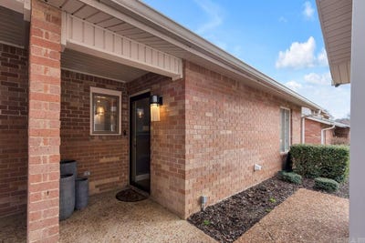 /international/us/2733-greenbriar-dr-jonesboro-ar-110106501123/