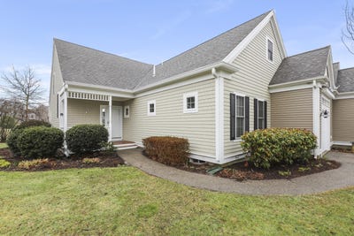 /international/us/2-amberwood-court-bourne-ma-110107084718/