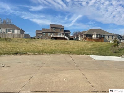 /international/us/718-jantze-circle-milford-ne-110107169646/