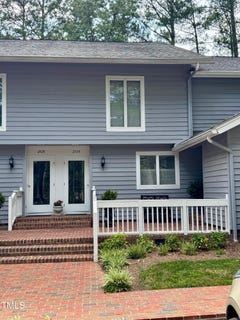 /international/us/2535-fairway-drive-henderson-nc-110100694787/