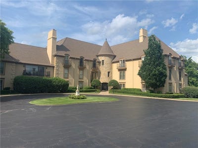 /international/us/7223-mission-road-prairie-village-ks-110100950210/