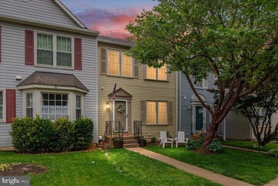 /international/us/63-pepper-tree-court-warrenton-va-110108236541/