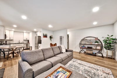 /international/us/1223-bonanza-avenue-south-lake-tahoe-ca-110108662931/