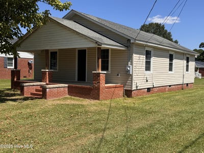 /international/us/107-s-mccaskey-road-williamston-nc-110103291637/