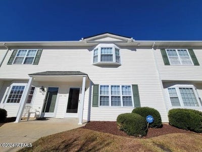 /international/us/1205-cross-creek-circle-greenville-nc-110107988937/