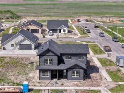/international/us/632-holstein-way-kalispell-mt-110107485721/