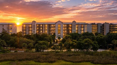 /international/us/371-s-dunes-dr-pawleys-island-sc-110119715464/