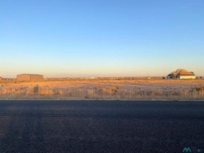 /international/us/2401-w-fairground-road-artesia-nm-110091434031/