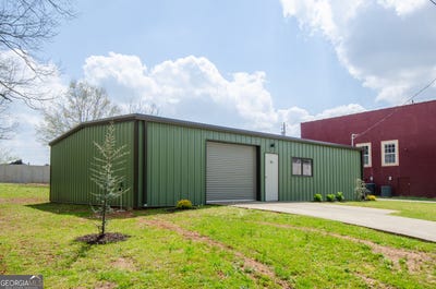/international/us/100-n-candler-street-villa-rica-ga-110106979396/