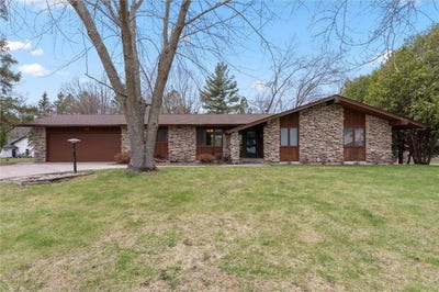 /international/us/409-1st-avenue-sw-aitkin-mn-110107696704/