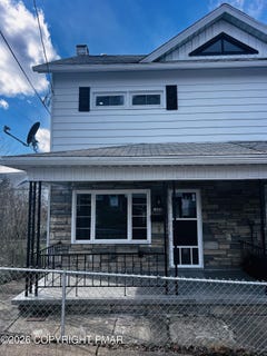 /international/us/1009-grove-street-avoca-pa-110106803462/